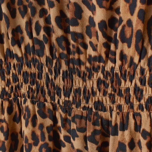 H&M Leopard Maxi Print Dress, Excellent Condition🐆Worn 2 times - Picture 2 of 9
